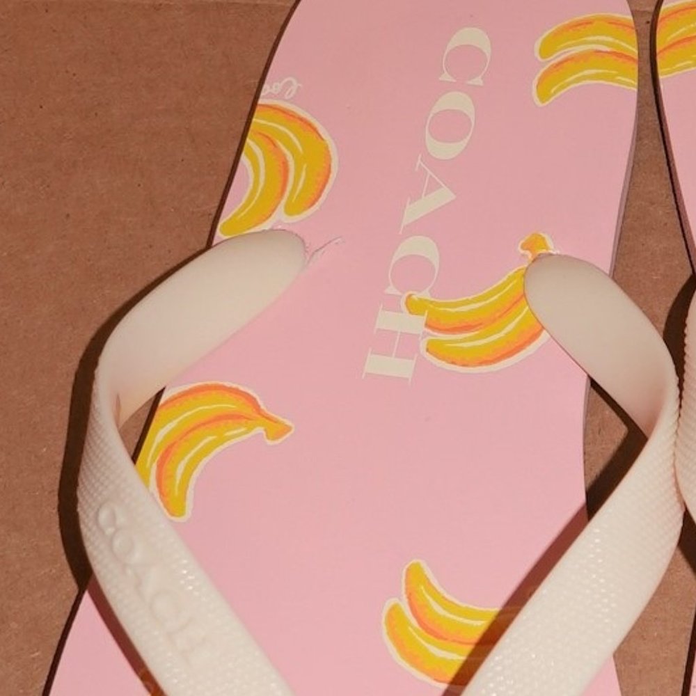 Coach Sandals/Flip Flops/Thong 🎉Host Pick🎉 - Picture 2 of 4